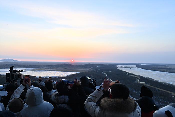 新年日出來(lái)啦！迎接2024年第一縷陽(yáng)光